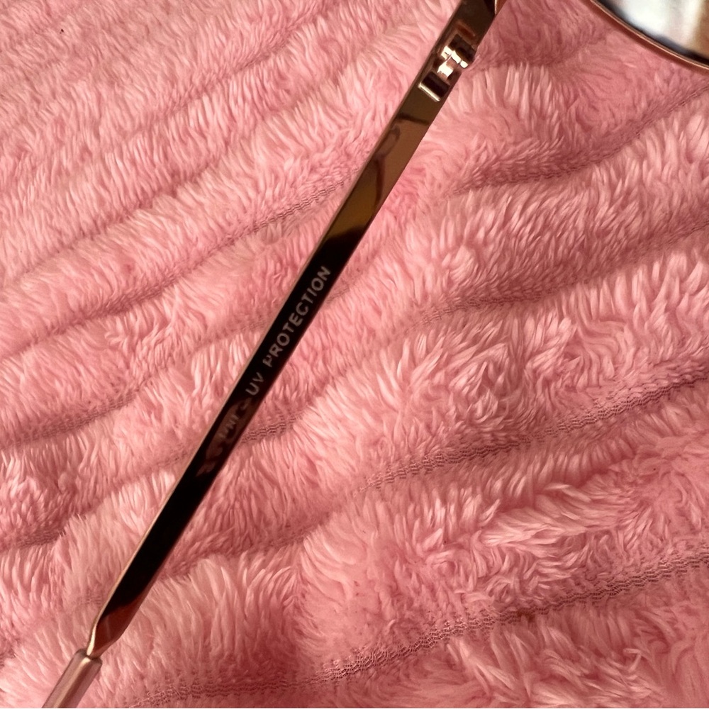 Sunglasses Bundle! - image 7